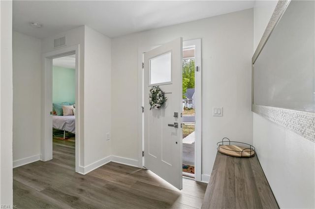 6964 Motley Landing DR, Gloucester, VA 23061
