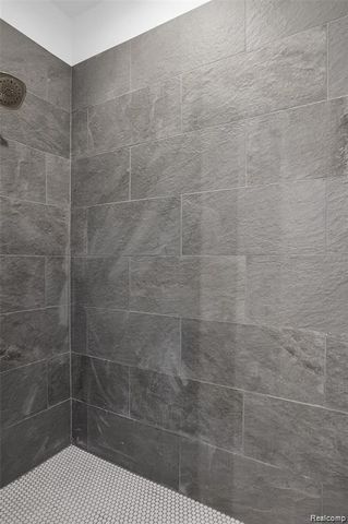 232 Marion Oaks Drive, Howell, MI 48843