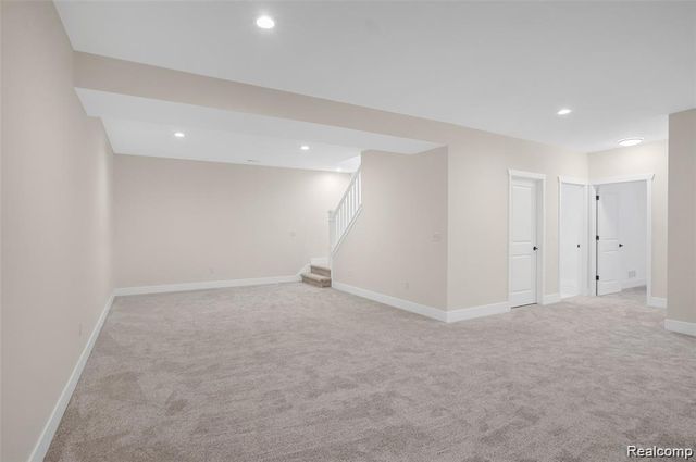 232 Marion Oaks Drive, Howell, MI 48843