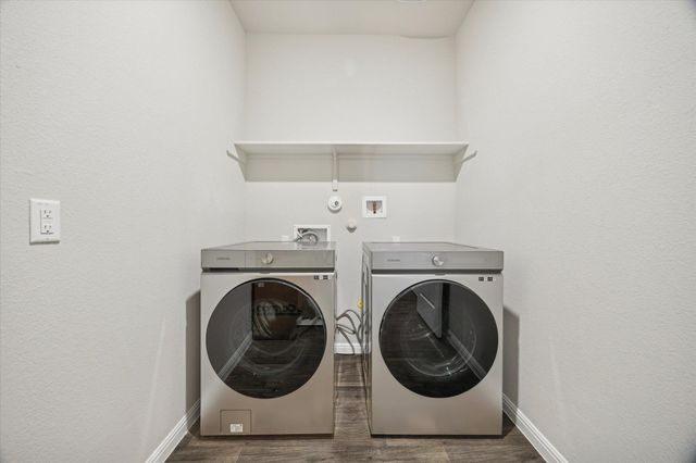 724 Aster PL, Bastrop, TX 78602