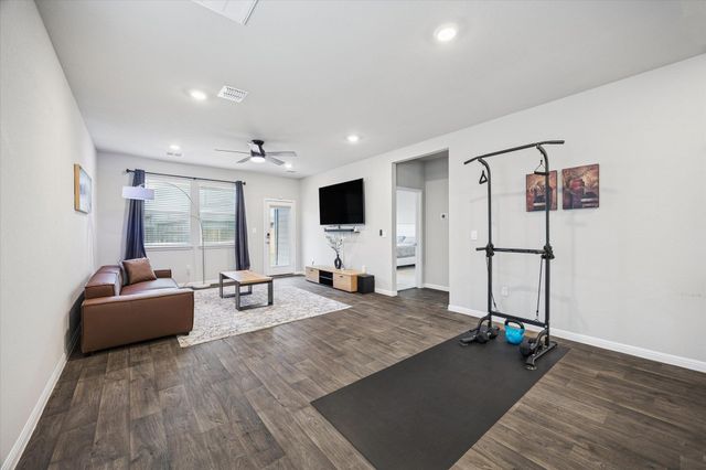 724 Aster PL, Bastrop, TX 78602