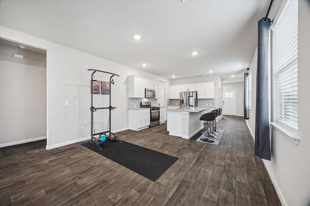 724 Aster PL, Bastrop, TX 78602