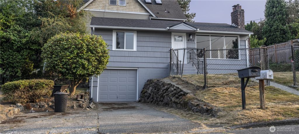 8553 S 123rd Place, Seattle, WA 98178
