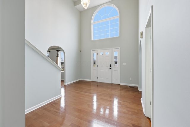 3104 Devonshire Drive, Delaware, OH 43015