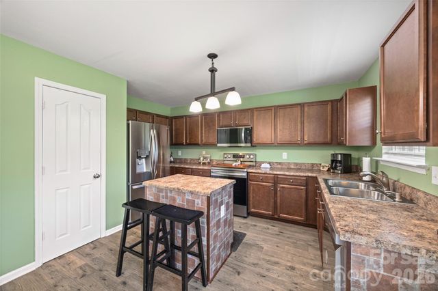 1772 Eastway Drive, Dallas, NC 28034