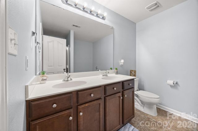 1772 Eastway Drive, Dallas, NC 28034