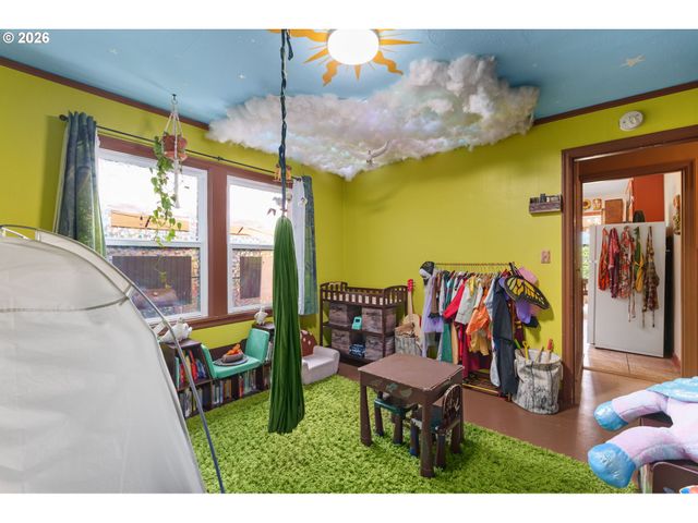 548 N LOMBARD St, Portland, OR 97217