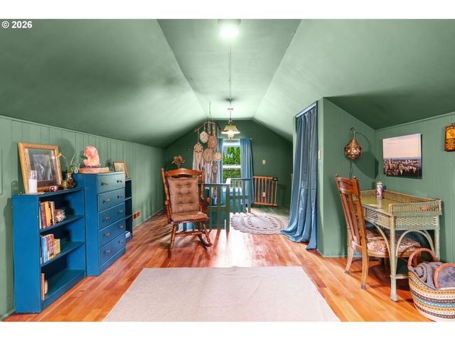 548 N LOMBARD St, Portland, OR 97217