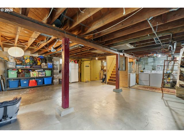 548 N LOMBARD St, Portland, OR 97217