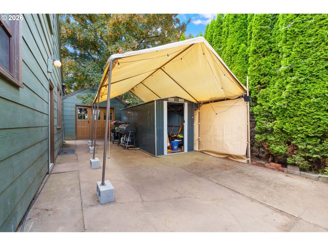 548 N LOMBARD St, Portland, OR 97217