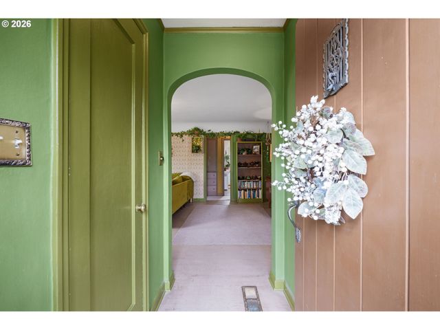 548 N LOMBARD St, Portland, OR 97217