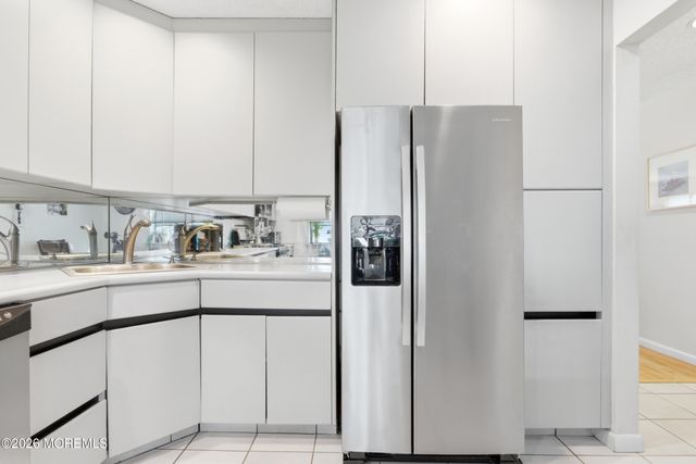 38 Carriage Place 1038, Edison, NJ 08820