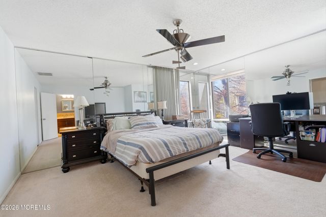 38 Carriage Place 1038, Edison, NJ 08820