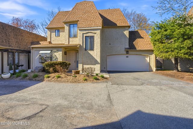 38 Carriage Place 1038, Edison, NJ 08820