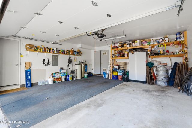 38 Carriage Place 1038, Edison, NJ 08820