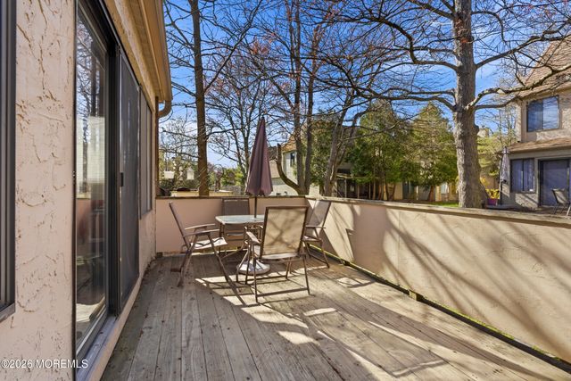 38 Carriage Place 1038, Edison, NJ 08820