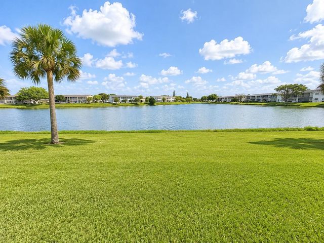 234 CHATHAM L, West Palm Beach, FL 33417