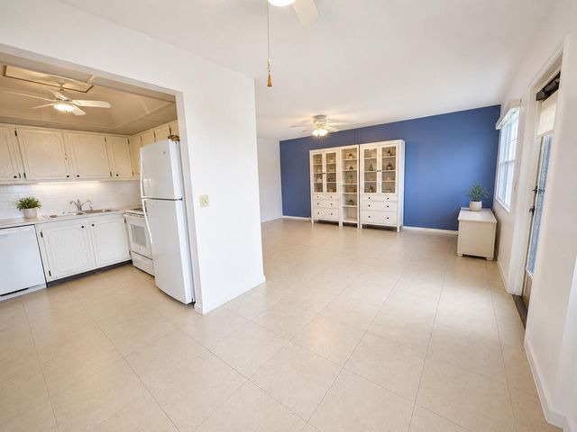 234 CHATHAM L, West Palm Beach, FL 33417