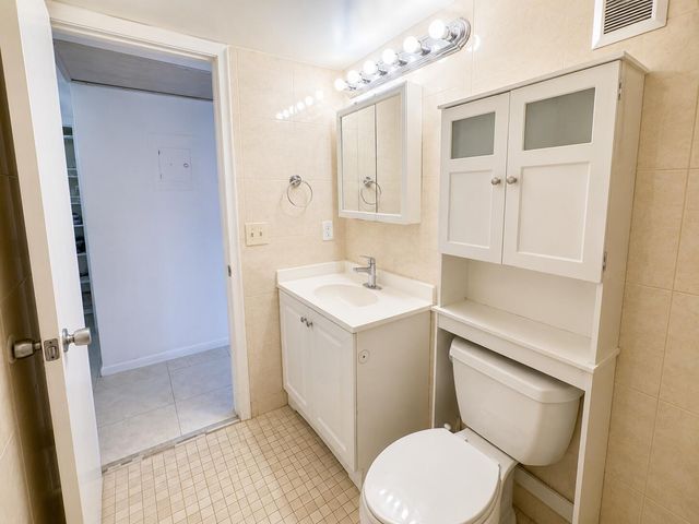 234 CHATHAM L, West Palm Beach, FL 33417