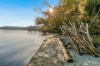 3984 NE Twin Spits Road, Hansville, WA 98340