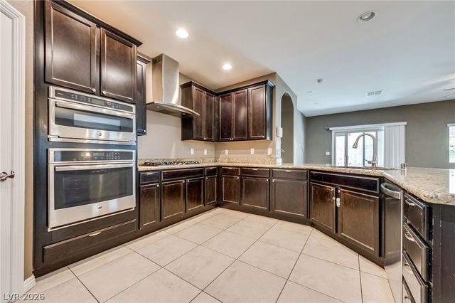 8113 Crushed Velvet Place, Las Vegas, NV 89166