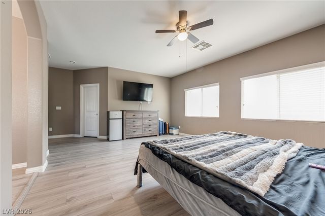 8113 Crushed Velvet Place, Las Vegas, NV 89166