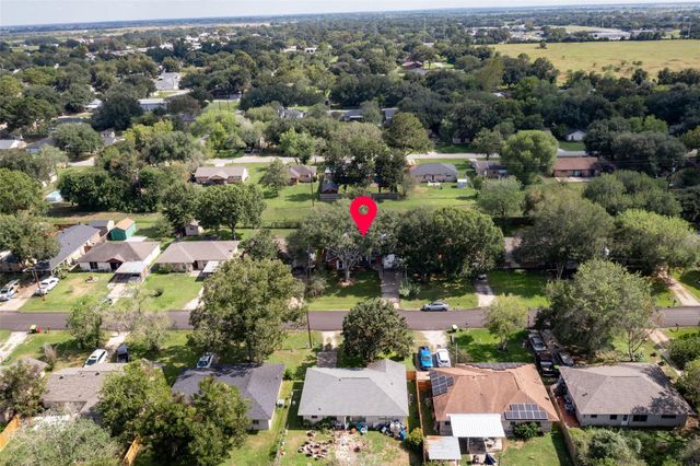 3419 Beasley Avenue, Needville, TX 77461