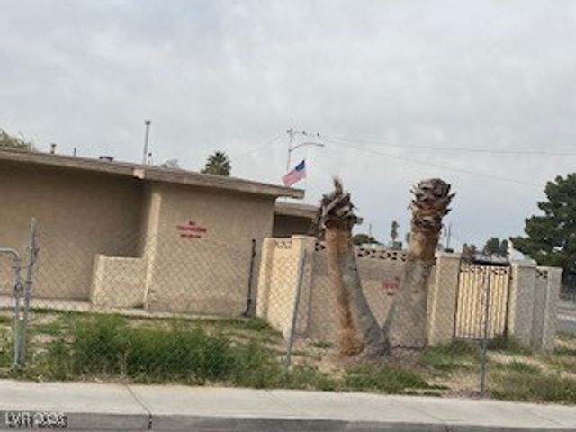 2132 Houston Drive, Las Vegas, NV 89104