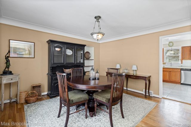 21236 OUTER DRIVE, Dearborn, MI 48124