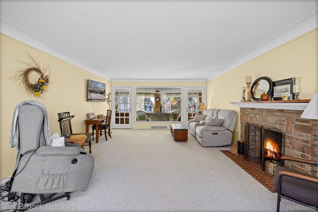 21236 OUTER DRIVE, Dearborn, MI 48124