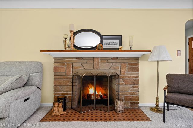 21236 OUTER DRIVE, Dearborn, MI 48124