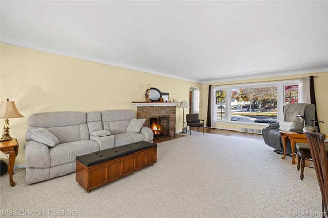 21236 OUTER DRIVE, Dearborn, MI 48124