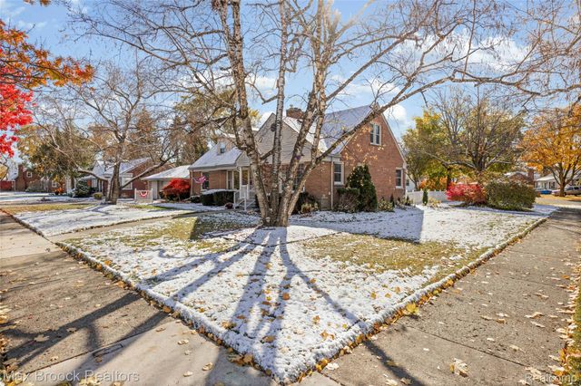 21236 OUTER DRIVE, Dearborn, MI 48124