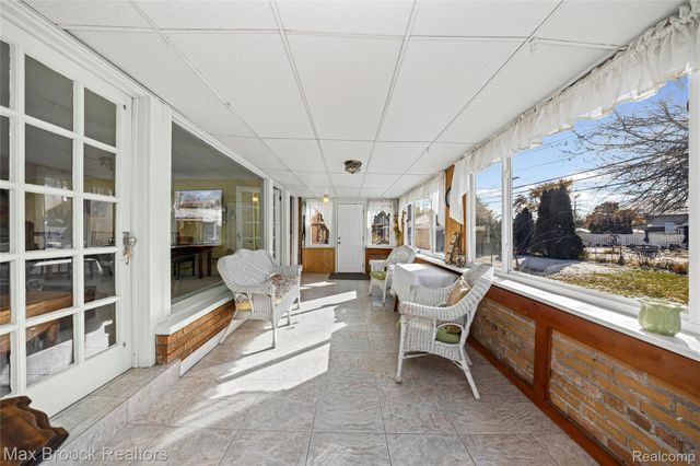 21236 OUTER DRIVE, Dearborn, MI 48124