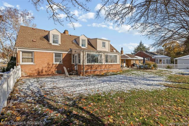 21236 OUTER DRIVE, Dearborn, MI 48124
