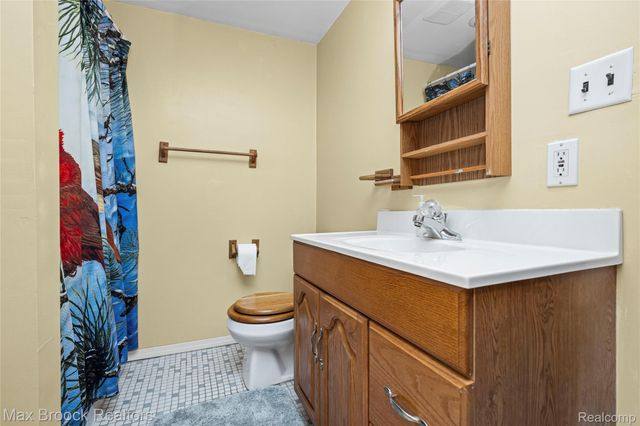 21236 OUTER DRIVE, Dearborn, MI 48124