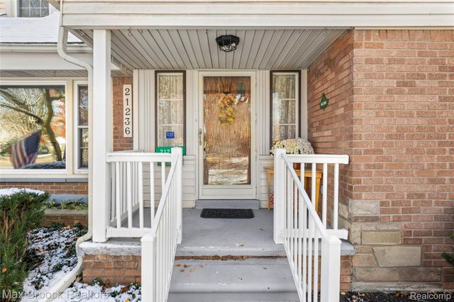 21236 OUTER DRIVE, Dearborn, MI 48124
