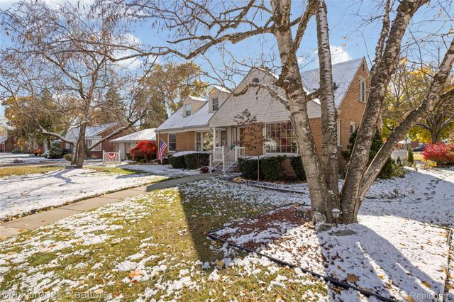 21236 OUTER DRIVE, Dearborn, MI 48124