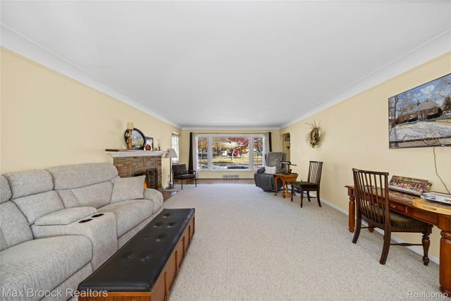 21236 OUTER DRIVE, Dearborn, MI 48124