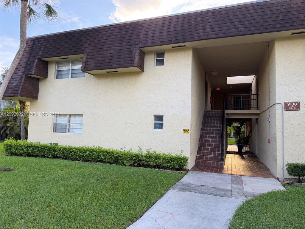 9100 SW 137th Terrace 3-3, Miami, FL 33176