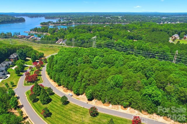 1324 Reflection Pointe Boulevard, Belmont, NC 28012