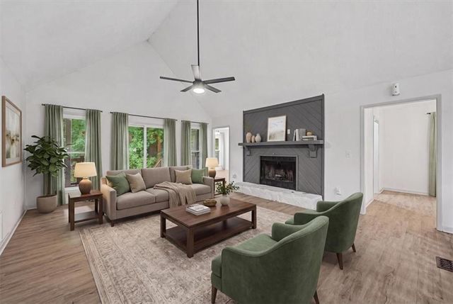 1046 Washington Avenue, Woodstock, GA 30188