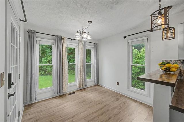1046 Washington Avenue, Woodstock, GA 30188