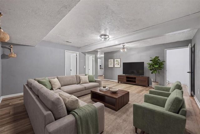 1046 Washington Avenue, Woodstock, GA 30188