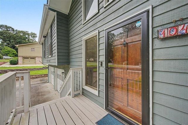 1046 Washington Avenue, Woodstock, GA 30188