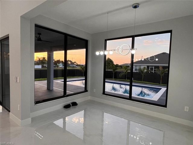 2033 EMBERS PKWY W, Cape Coral, FL 33993