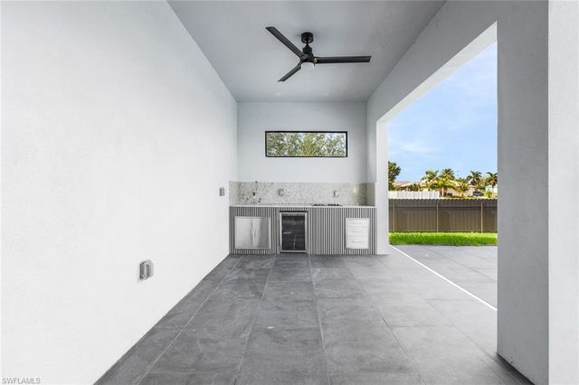 2033 EMBERS PKWY W, Cape Coral, FL 33993