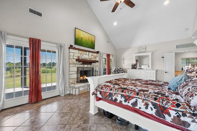 825 Recreational Road 255, Colmesneil, TX 75938