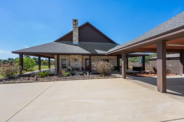 825 Recreational Road 255, Colmesneil, TX 75938