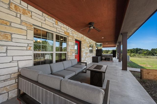 825 Recreational Road 255, Colmesneil, TX 75938